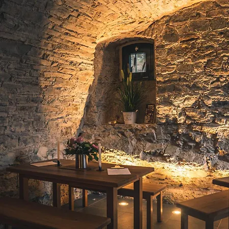 Отель Am Markt 4*